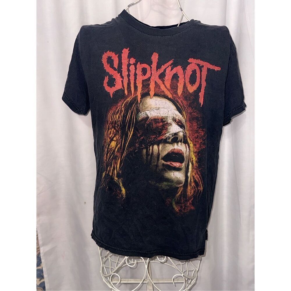 Nice men Vintage 2000's Slipknot Rock Band Black Red Tee (Medium) some wear smal